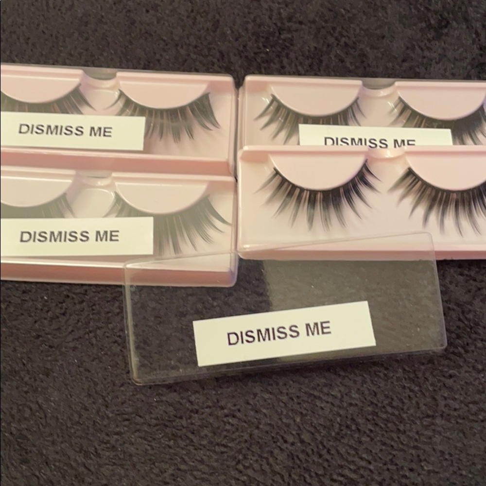 Dismiss Me
